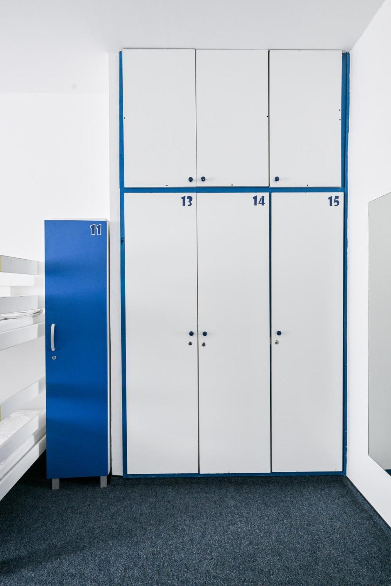 Bett im gemischten Schlafsaal mit 8 Betten und Meerblick